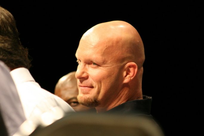 Фото - Стив Остин: 683x456 / 27 Кб