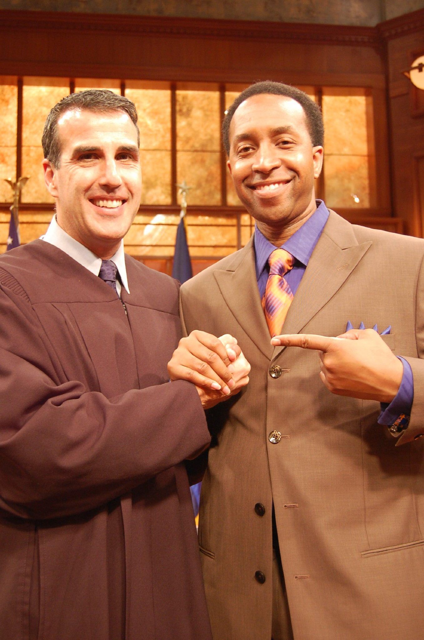 Фото - Michael Wayne Thomas: 1358x2048 / 376 Кб