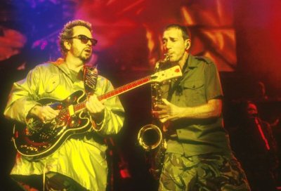 Фото - Дэвид Э. Стюарт: 400x272 / 25 Кб