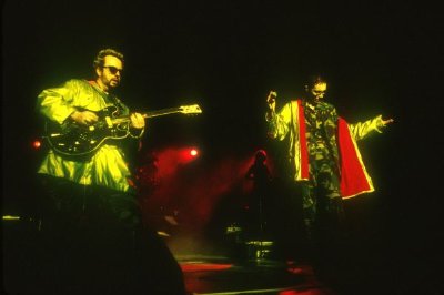 Фото - Дэвид Э. Стюарт: 400x266 / 15 Кб