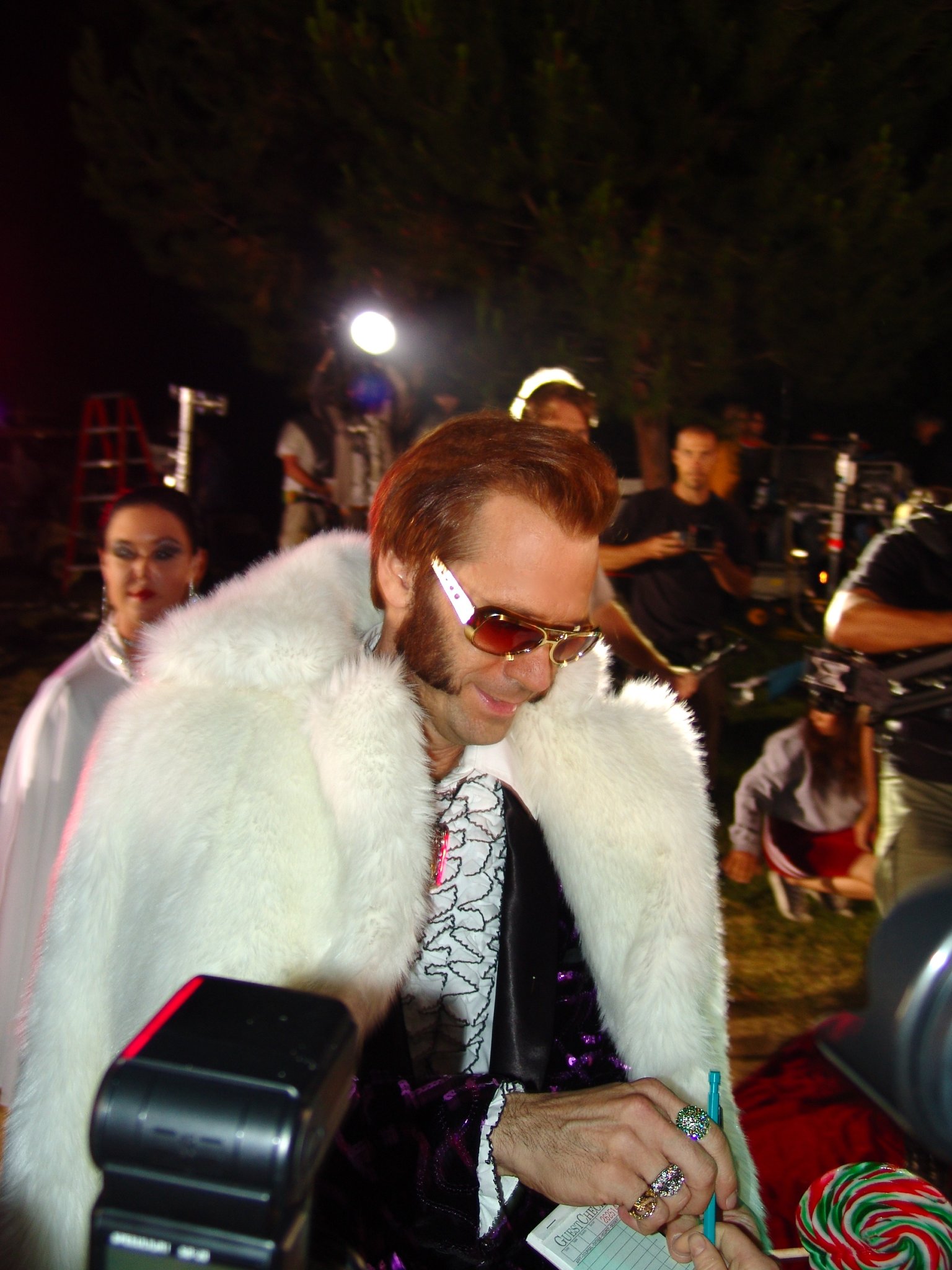 Фото - Гордон Майклс: 1536x2048 / 342 Кб