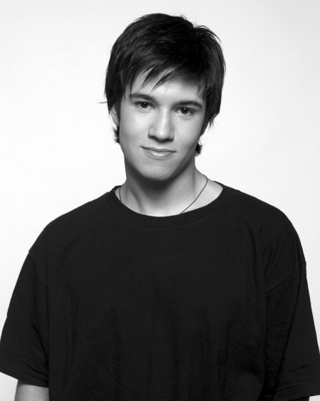 Фото - Начо Альдегуэр: 450x563 / 24 Кб