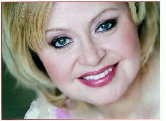 Фото - Nora Paradiso: 328x239 / 17 Кб