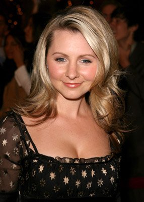 Фото - Беверли Митчелл: 286x400 / 27 Кб