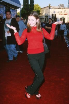 Фото - Беверли Митчелл: 267x400 / 20 Кб