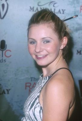 Фото - Беверли Митчелл: 271x400 / 17 Кб