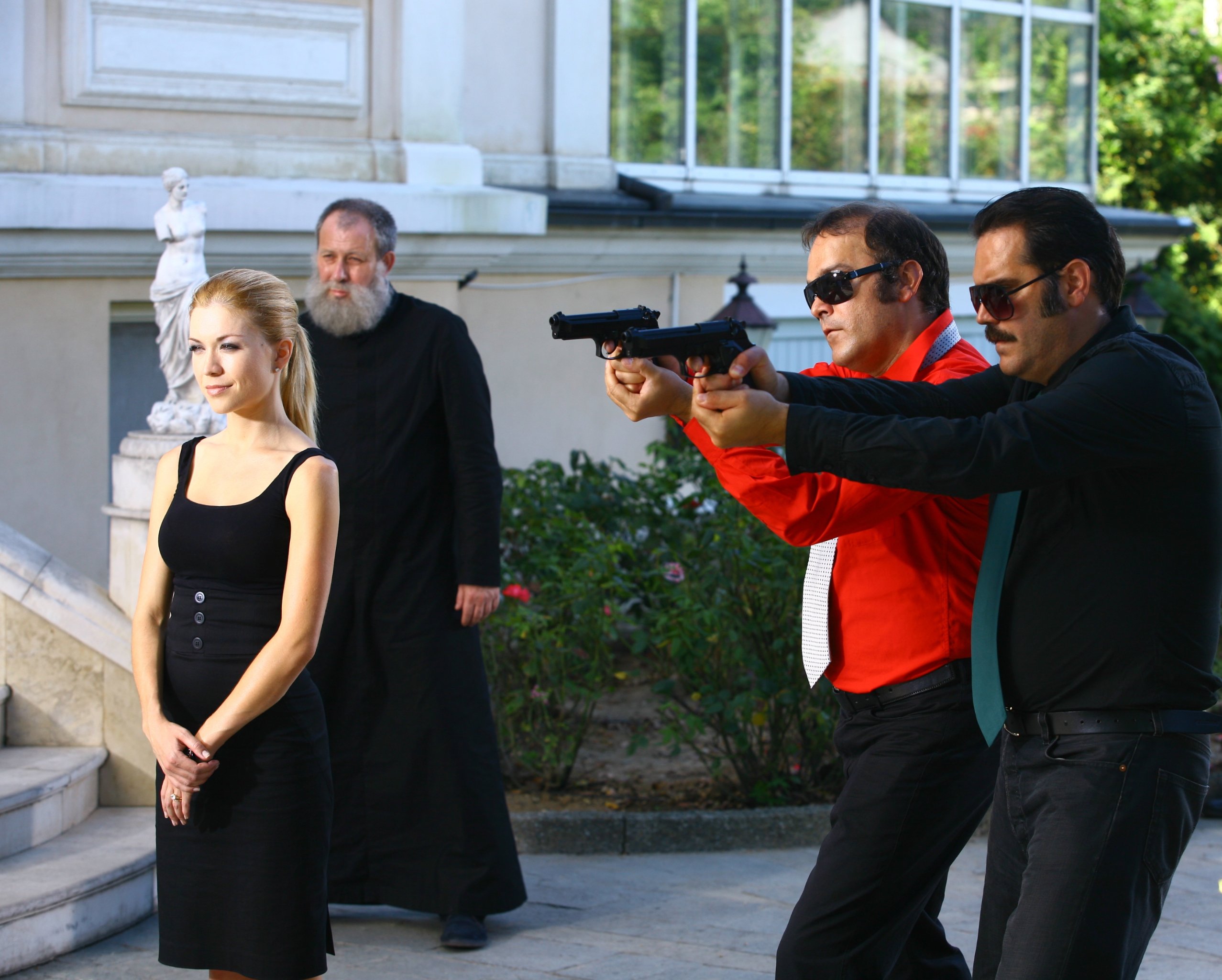 Фото - Уитни Андерсон: 2555x2048 / 483 Кб