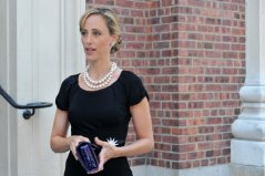 Фото - Ким Рэйвер: 239x159 / 11 Кб