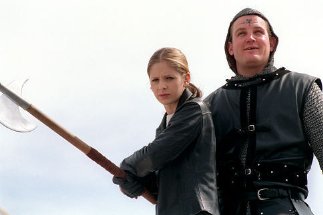 Фото - Сара Мишель Геллар: 323x215 / 13 Кб