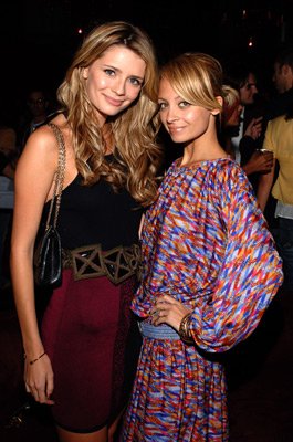 Фото - Миша Бартон: 265x400 / 33 Кб