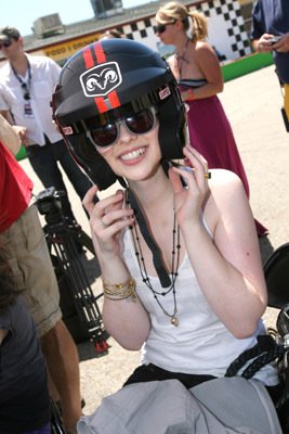 Фото - Мишель Трахтенберг: 267x400 / 30 Кб