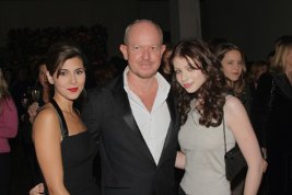 Фото - Мишель Трахтенберг: 267x178 / 11 Кб