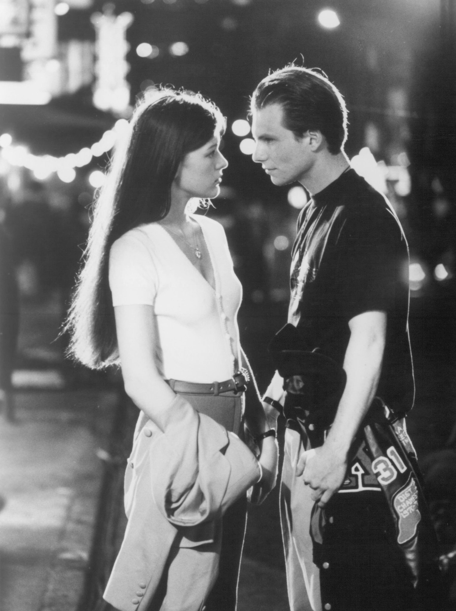 Фото - Кристиан Слэйтер: 1528x2048 / 343 Кб