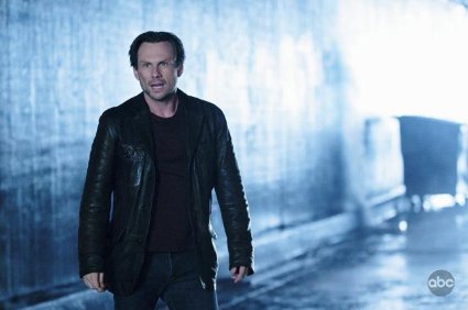 Фото - Кристиан Слэйтер: 425x282 / 20 Кб