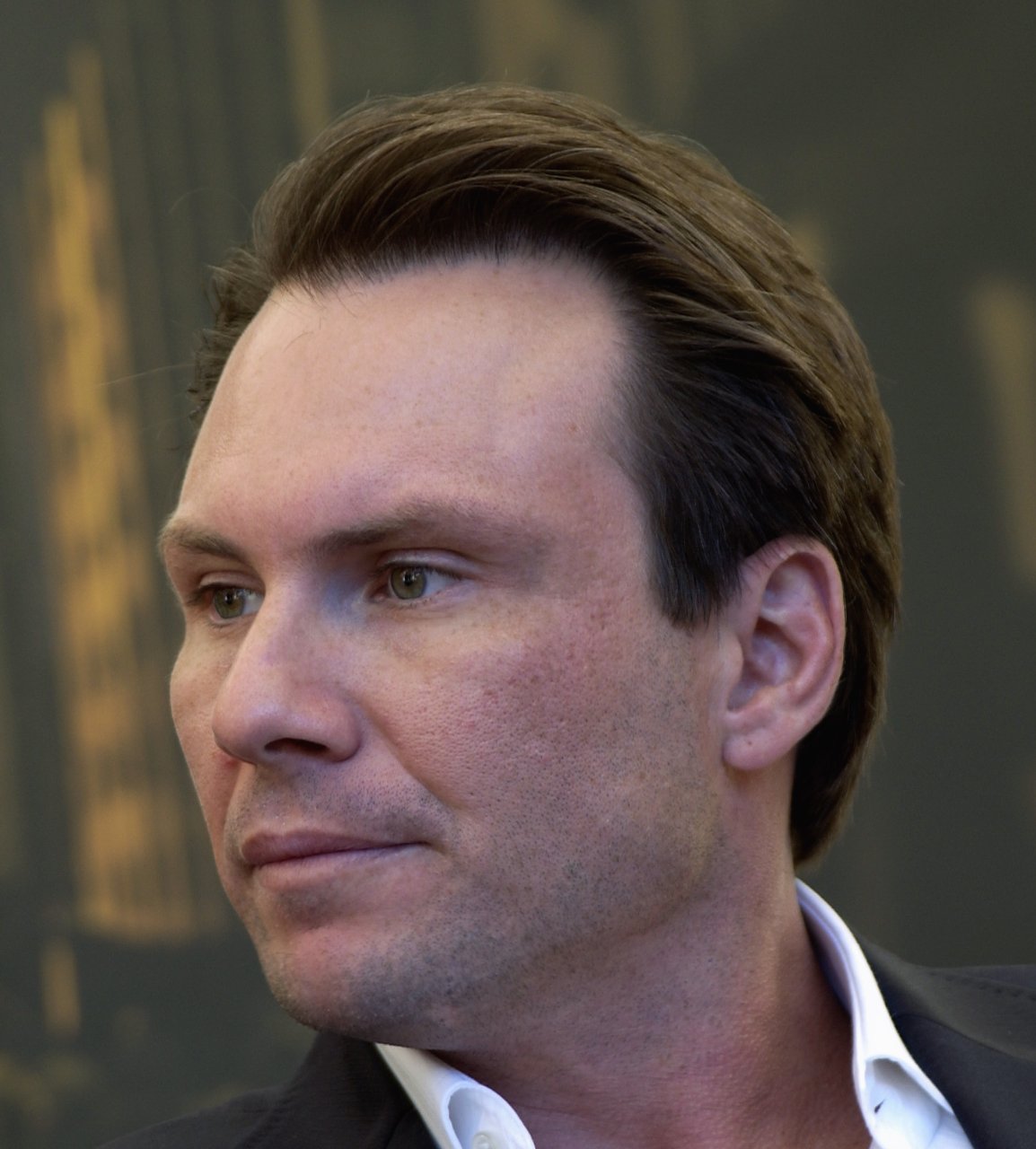 Фото - Кристиан Слэйтер: 1154x1280 / 158 Кб