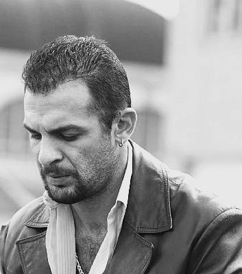 Фото - Пол Дайомид: 353x400 / 27 Кб