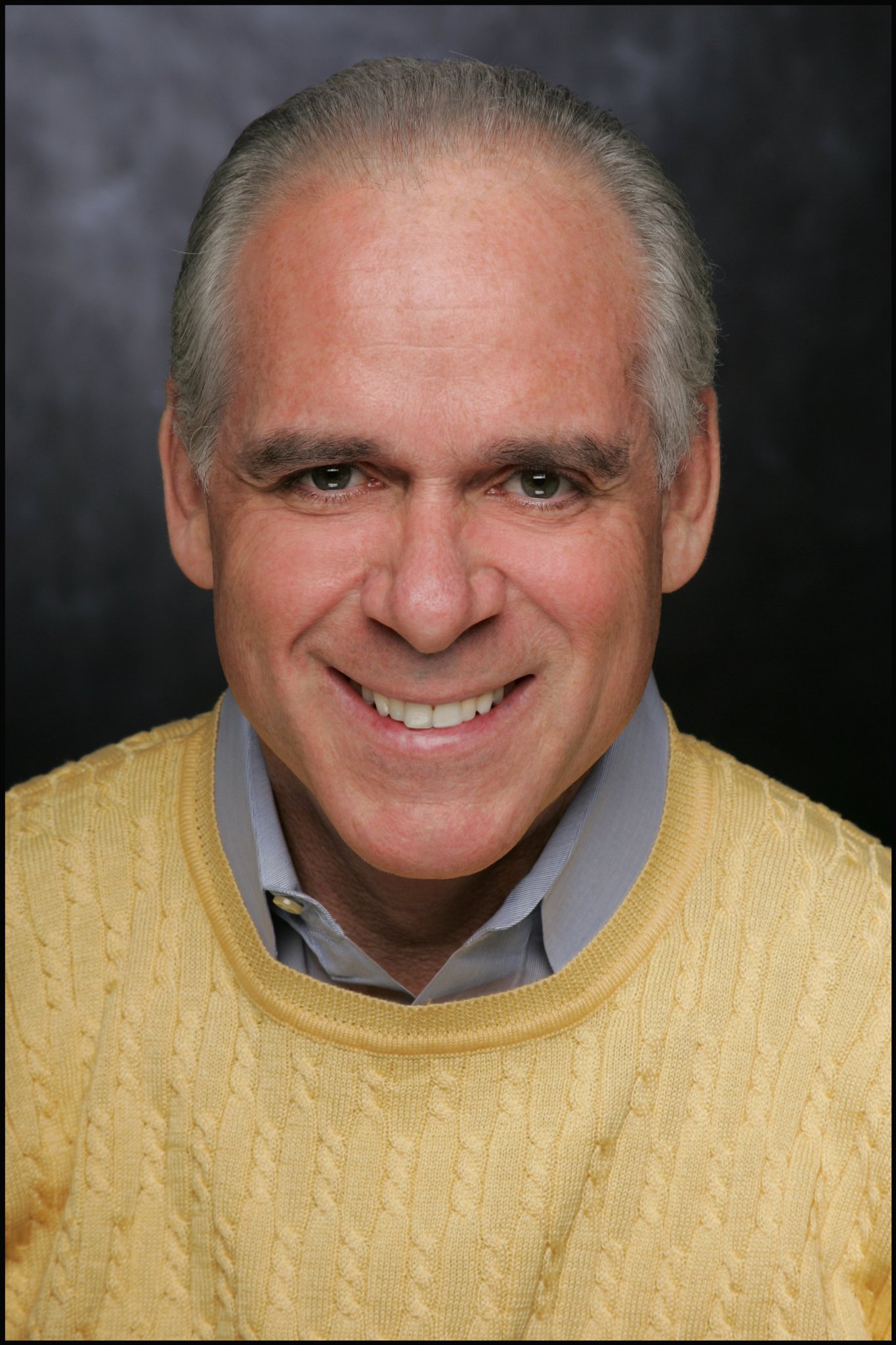 Фото - Barney Fitzpatrick: 1365x2048 / 371 Кб