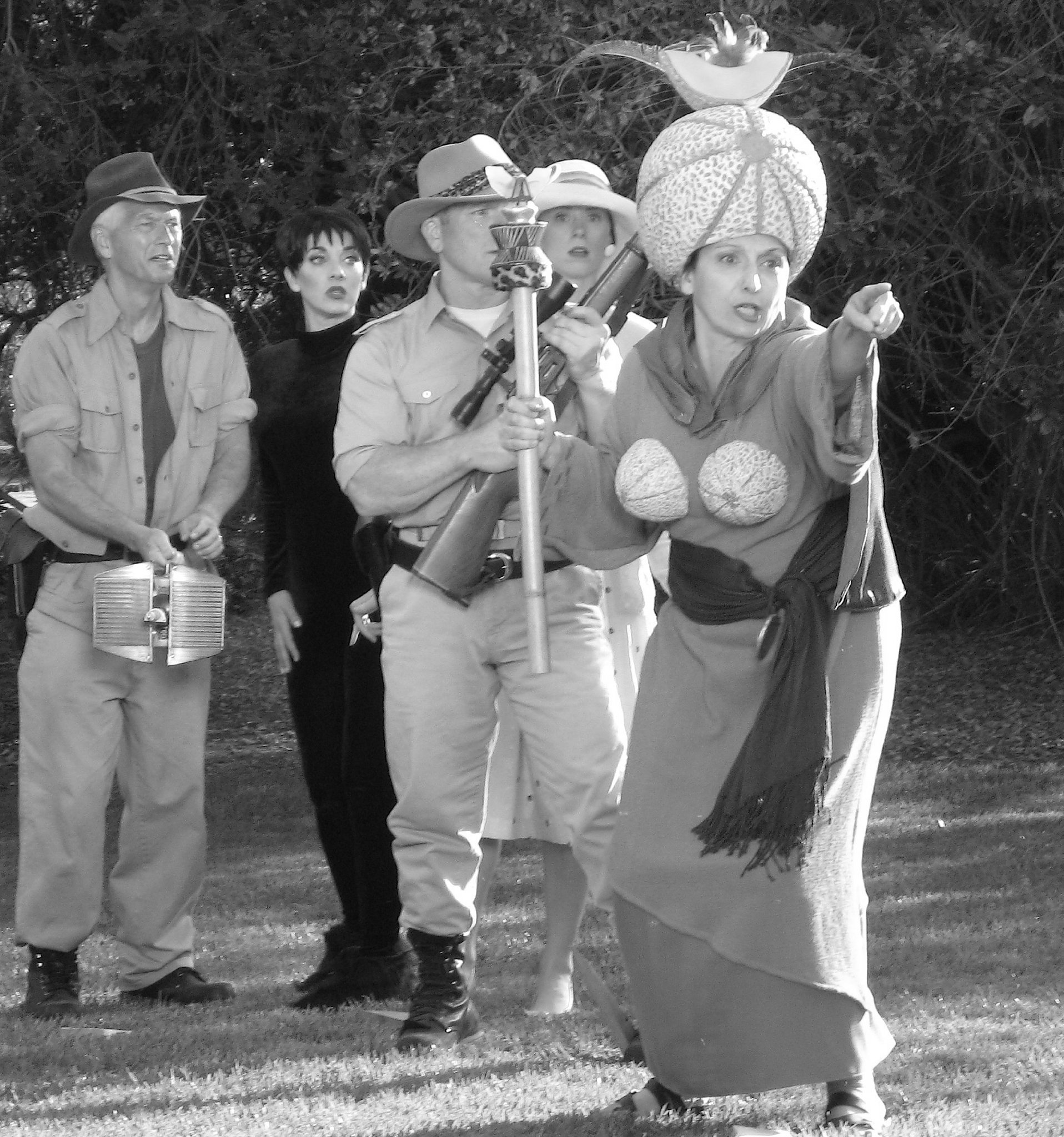 Фото - Элисон Мартин: 1916x2048 / 722 Кб