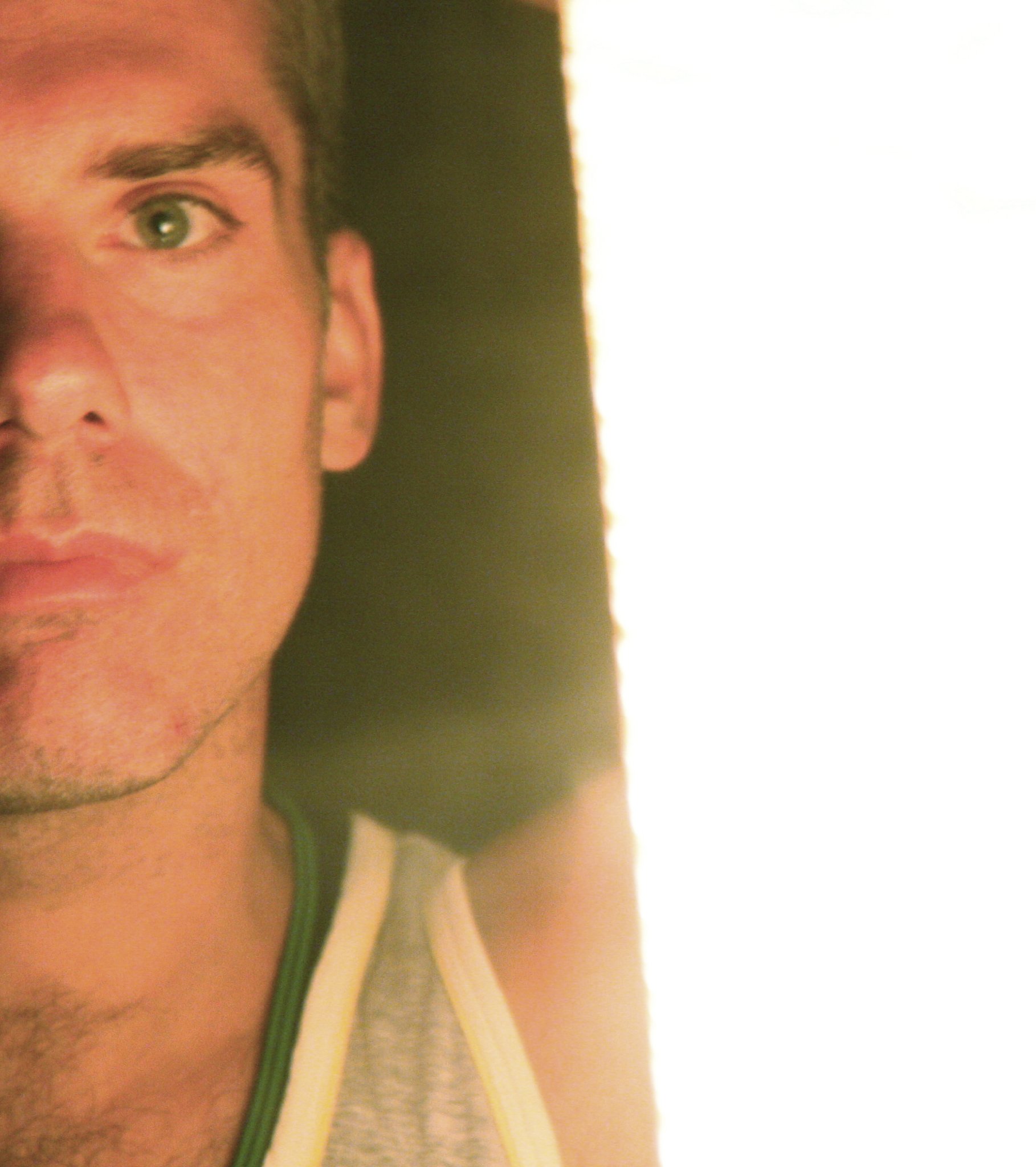 Фото - Гленн Фицджералд: 1818x2048 / 301 Кб