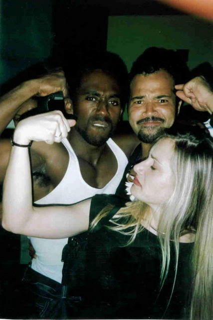 Фото - Гано Гриллз: 427x640 / 45 Кб