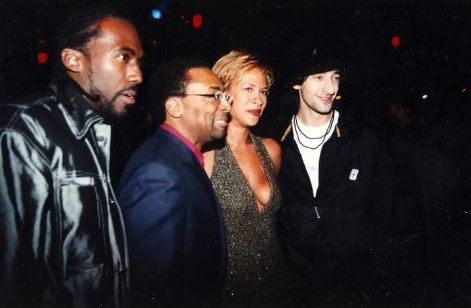 Фото - Гано Гриллз: 471x308 / 26 Кб