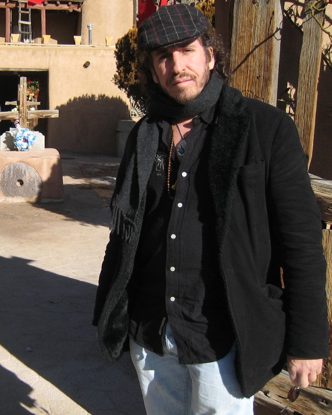 Фото - Larry Eudene: 1335x1668 / 358 Кб