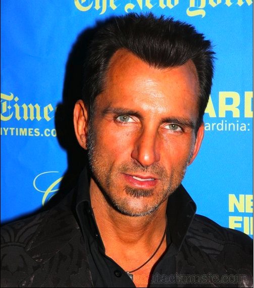 Фото - Уасс М. Стивенс: 503x570 / 63 Кб