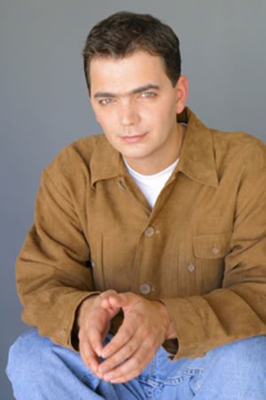 Фото - Брайан Эванс: 300x450 / 21 Кб