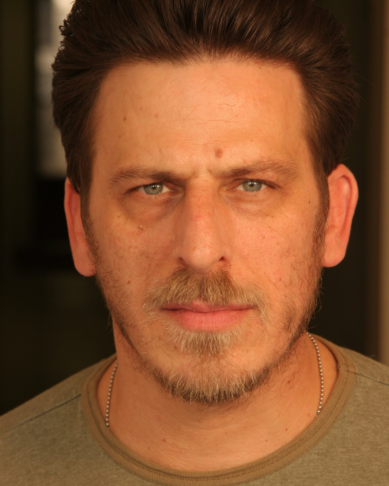 Фото - Ви Джей Фостер: 1640x2048 / 397 Кб