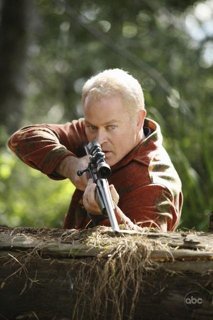 Фото - Нил МакДонаф: 427x640 / 51 Кб