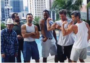 Фото - Кенни Джонсон: 315x220 / 25 Кб