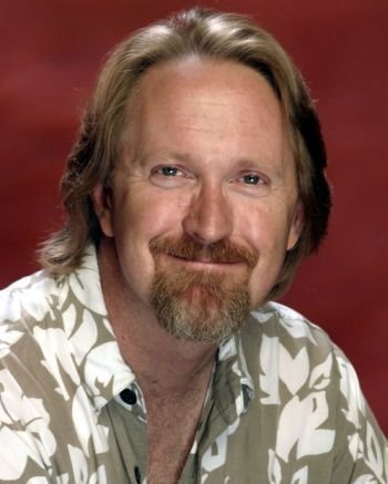 Фото - Уильям Холмс: 350x437 / 27 Кб