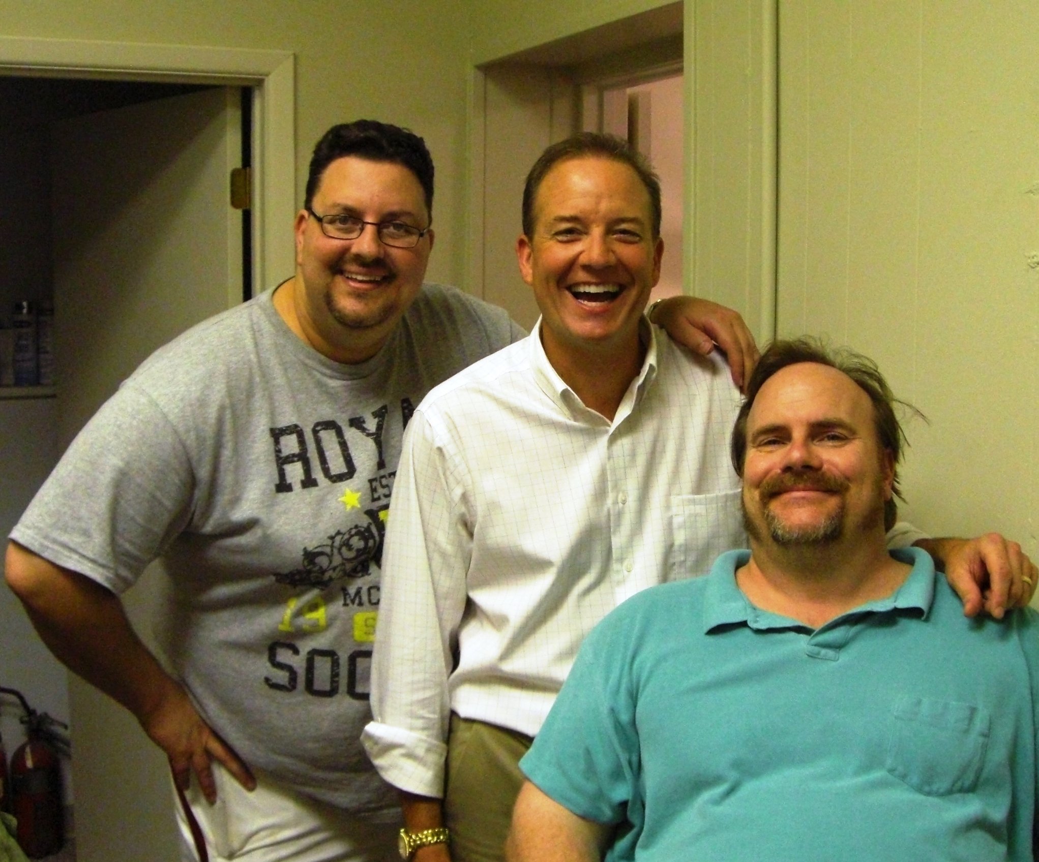 Фото - Том Стовяк: 2043x1696 / 466 Кб