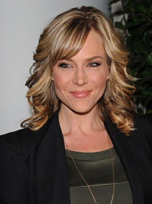 Фото - Джули Бенц: 298x400 / 23 Кб