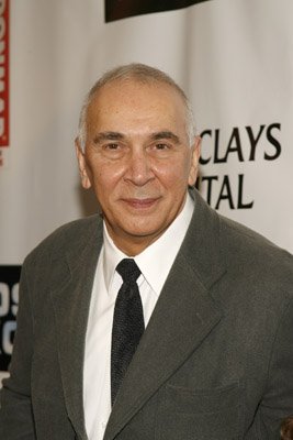 Фото - Фрэнк Ланджелла: 267x400 / 19 Кб