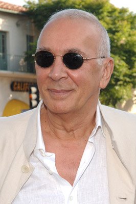 Фото - Фрэнк Ланджелла: 266x400 / 23 Кб