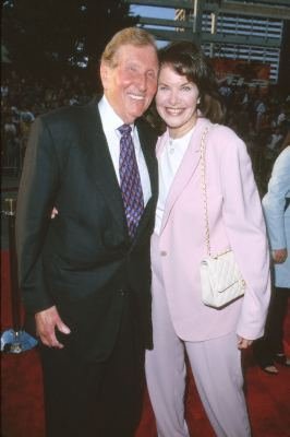 Фото - Шерри Лэнсинг: 266x400 / 19 Кб