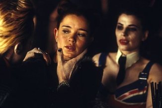 Фото - Маргерит Моро: 326x219 / 13 Кб