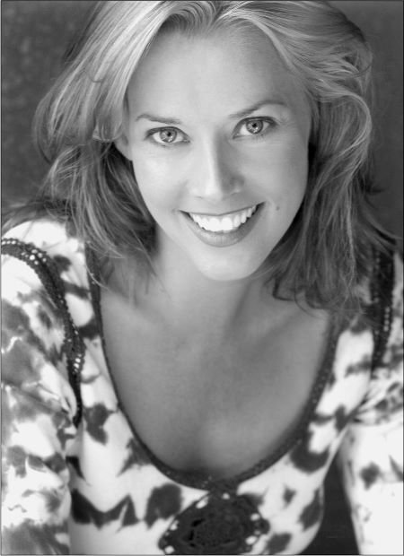 Фото - Jodi Russell: 450x620 / 44 Кб