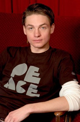 Фото - Грегори Смит: 261x400 / 20 Кб