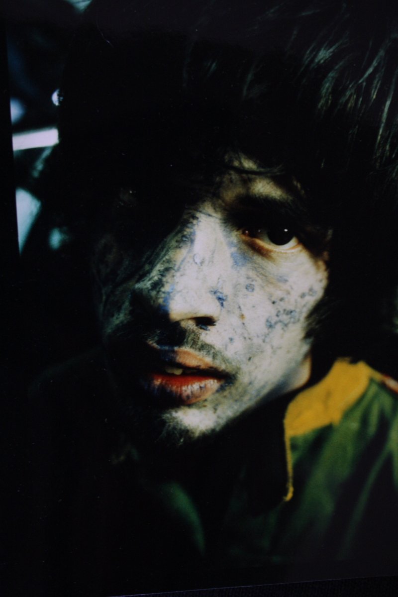 Фото - Аден Янг: 800x1200 / 74 Кб