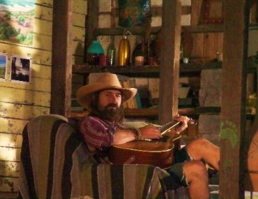 Фото - Роджер Холстон: 370x285 / 27 Кб