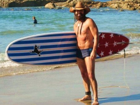 Фото - Роджер Холстон: 453x340 / 37 Кб