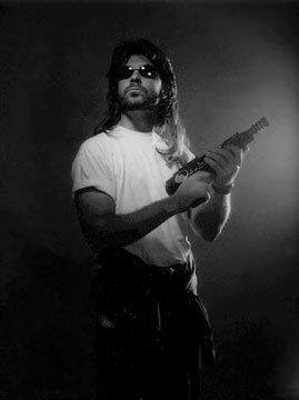 Фото - Роджер Холстон: 269x360 / 13 Кб