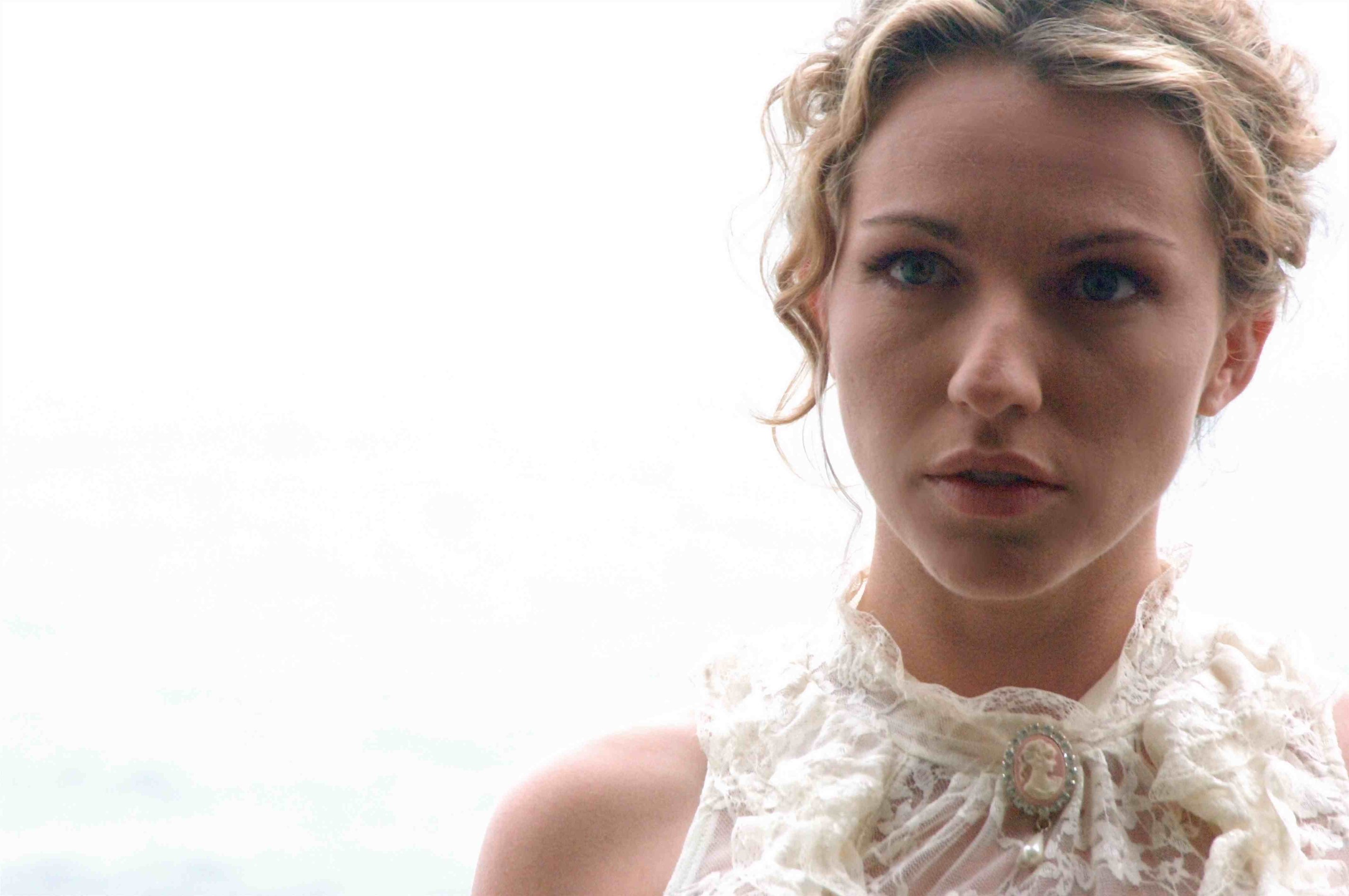 Фото - Санни Ван Хетерен: 2848x1892 / 369 Кб