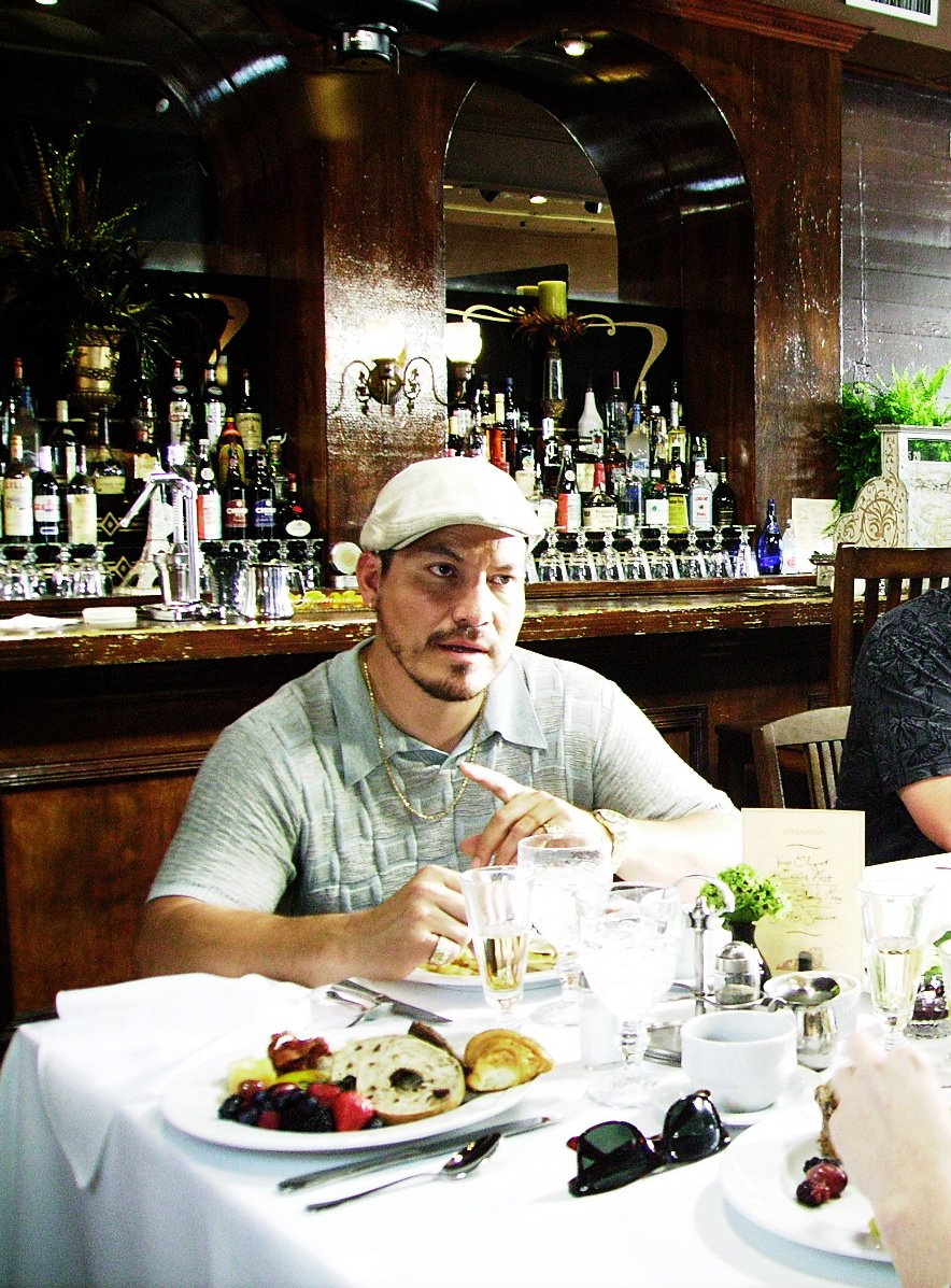 Фото - Хулио Седилло: 884x1197 / 284 Кб