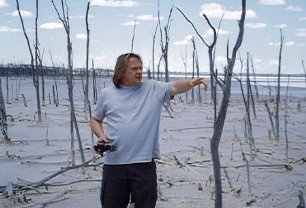 Фото - Стюарт Сент-Пол: 306x208 / 20 Кб