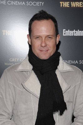 Фото - Дин Уинтерс: 266x400 / 20 Кб