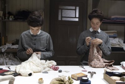 Фото - Мари Жиллен: 400x267 / 23 Кб