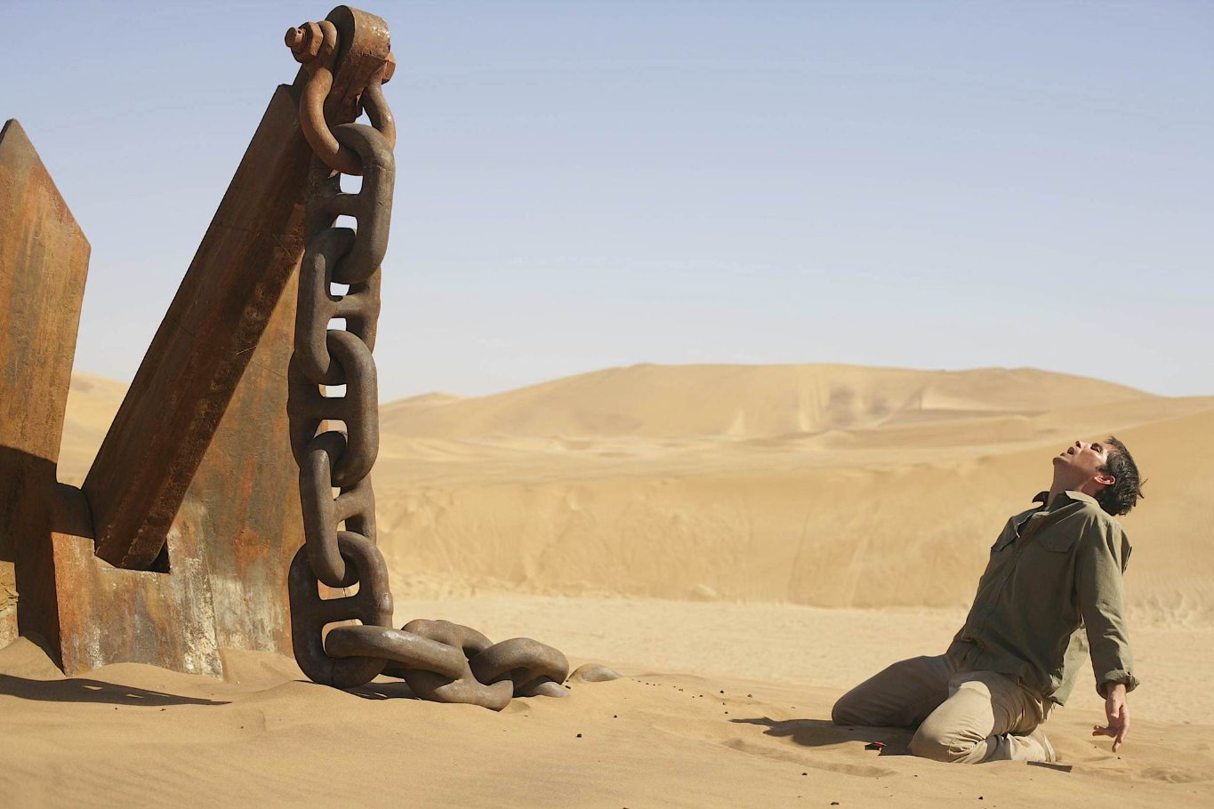 Фото - Джеймс Кэвизел: 1365x910 / 135 Кб